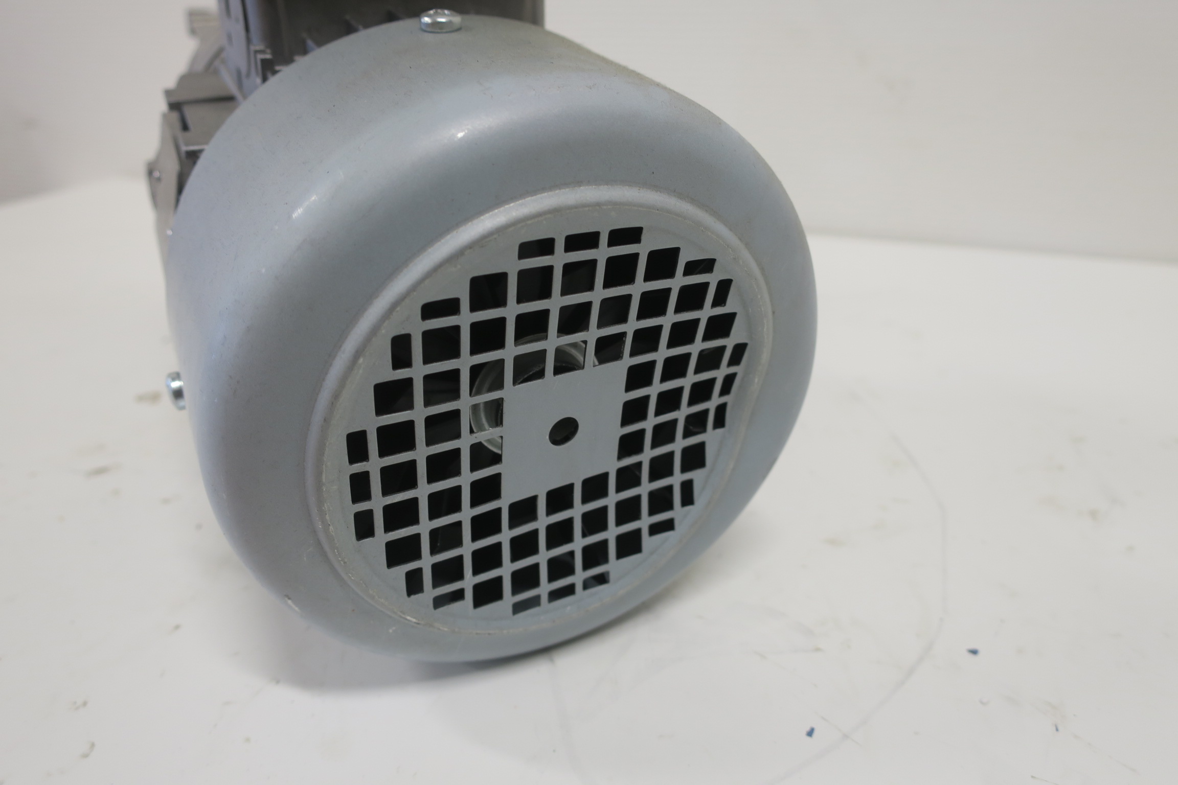 Electric motor with angular gear Nord SK 80 L/4 - PS Auction