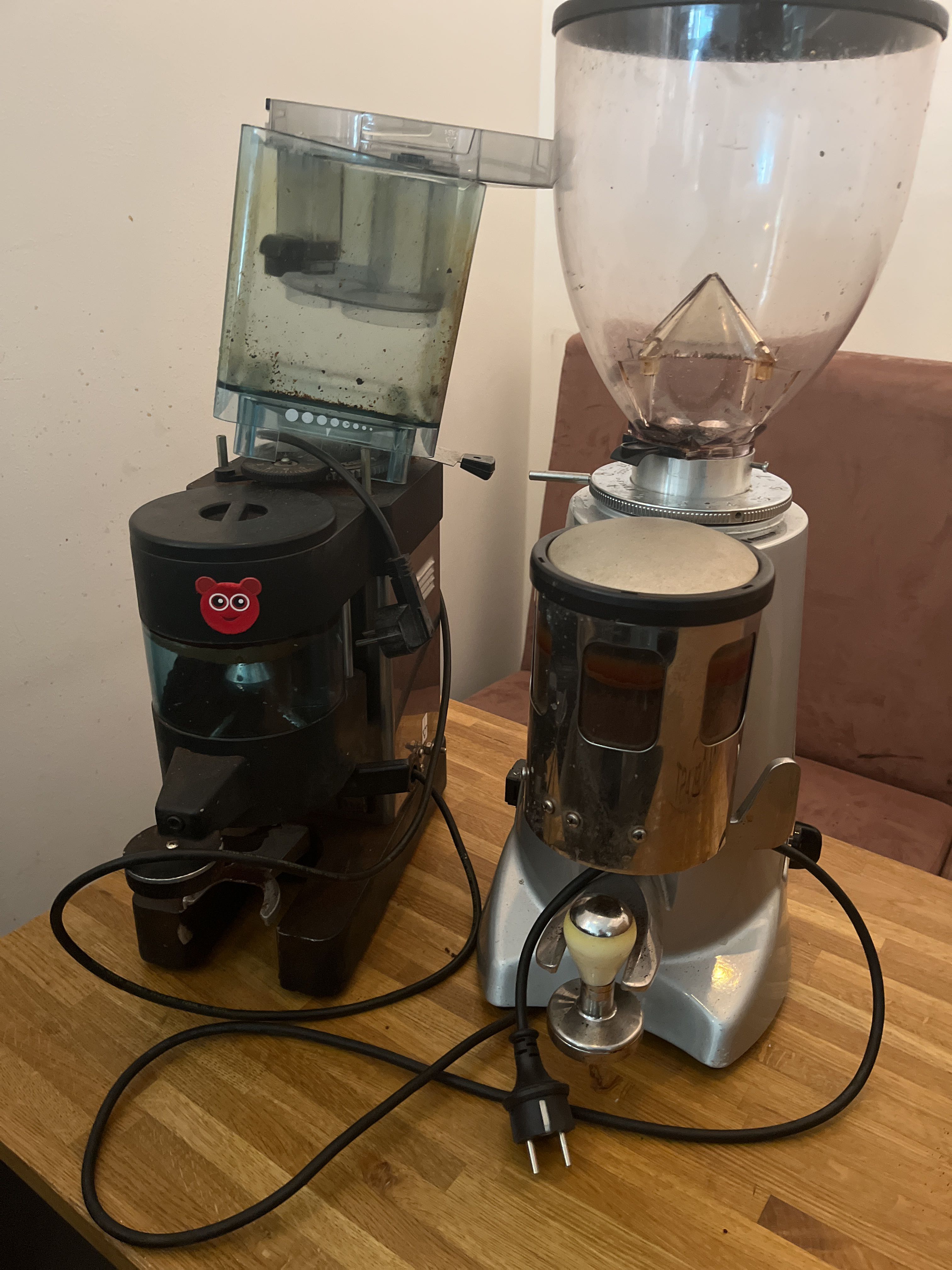 Bunn coffee maker, coffee grinders PS Auction We value the future Largest in net auctions