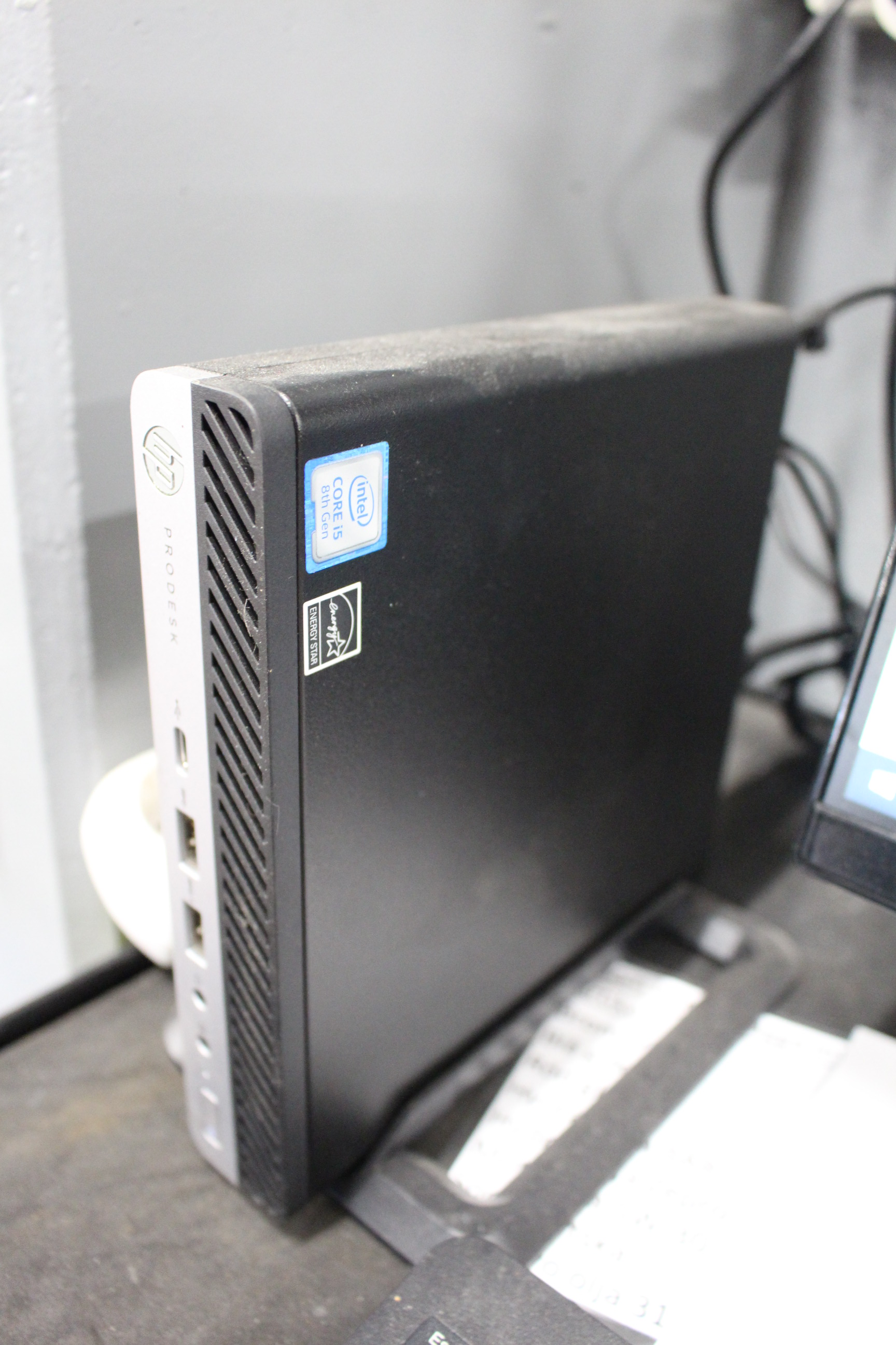 HP Prodesk 600 G4 Mini PC with Display and Accessories - PS