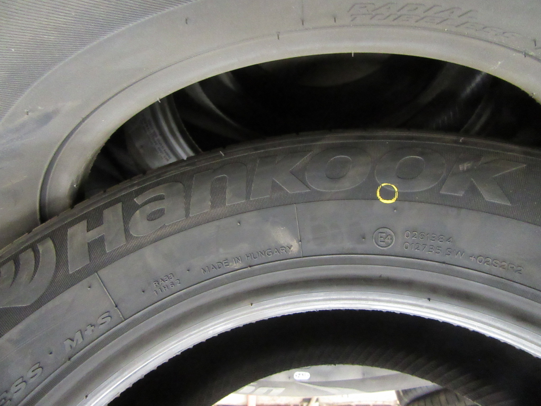 4 new tires - Hankook 235 / 55R16 - PS Auction - We value 4 new tires - Hankook 235 / 55R16 - PS Auction - We value