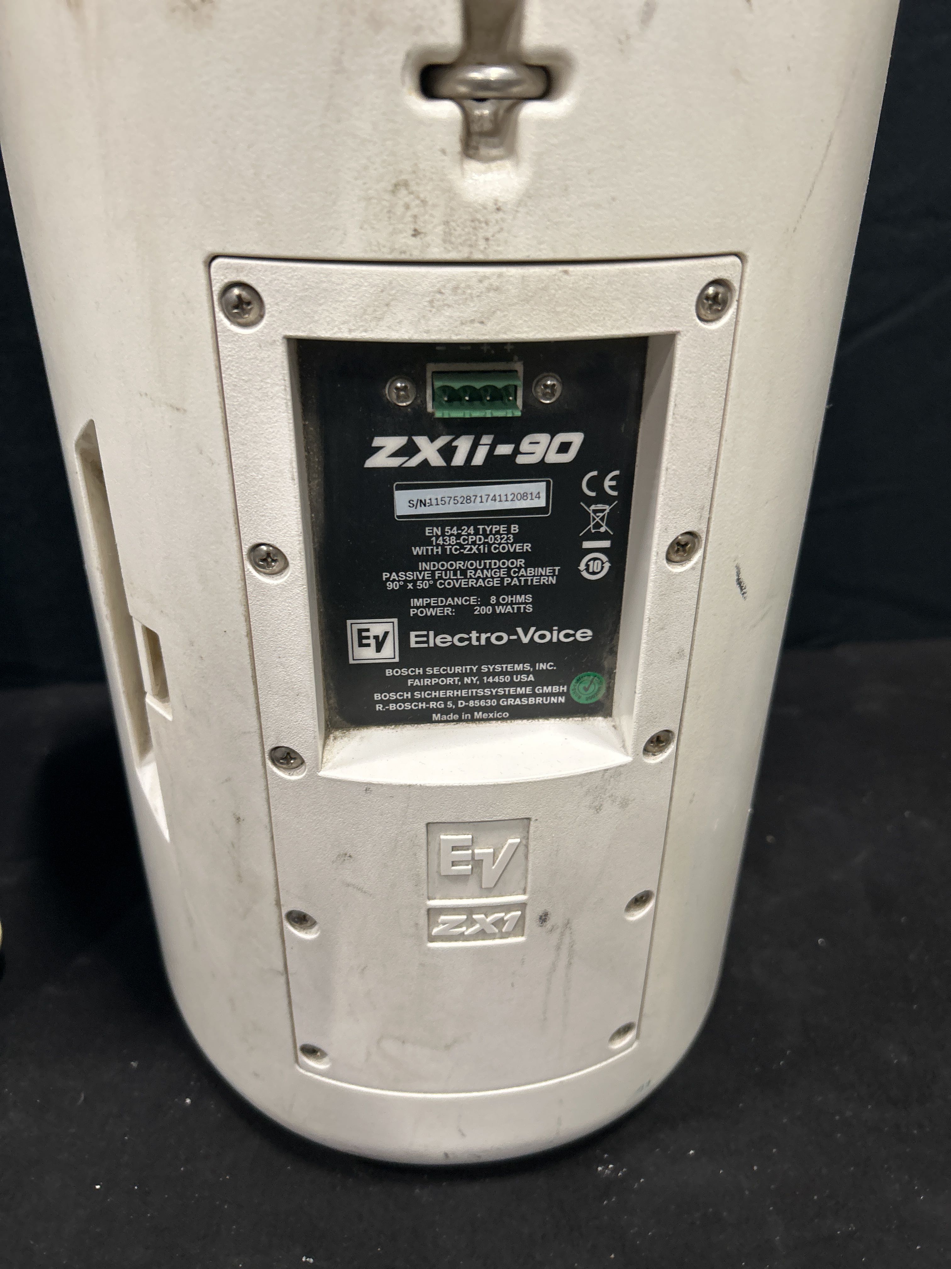 【中古】「非常に良い」iW1 AirPlay Recharge Speakers Passive speakers 2 pcs - Electro-Voice ZX1i-90 - PS Auction - We