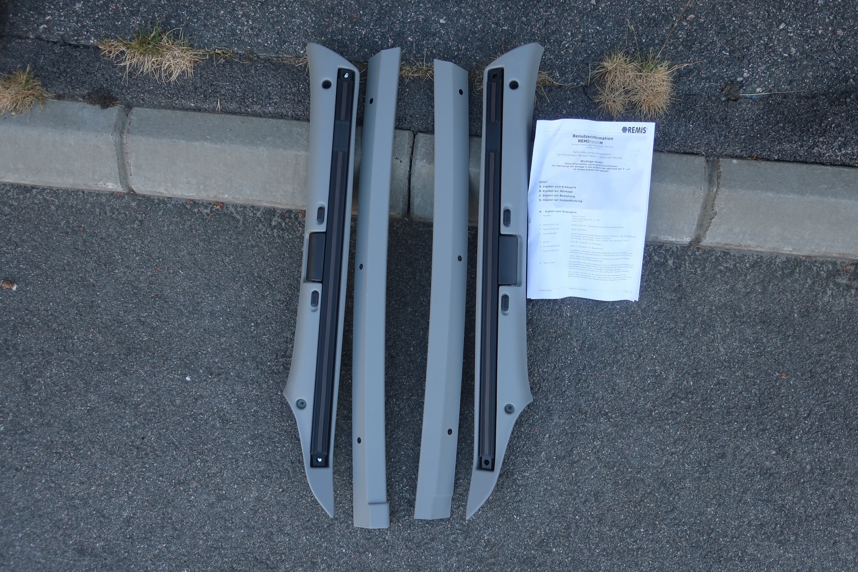 Blackout curtains front, Remi front IIM - PS Auction - We value the future  - Largest in net auctions