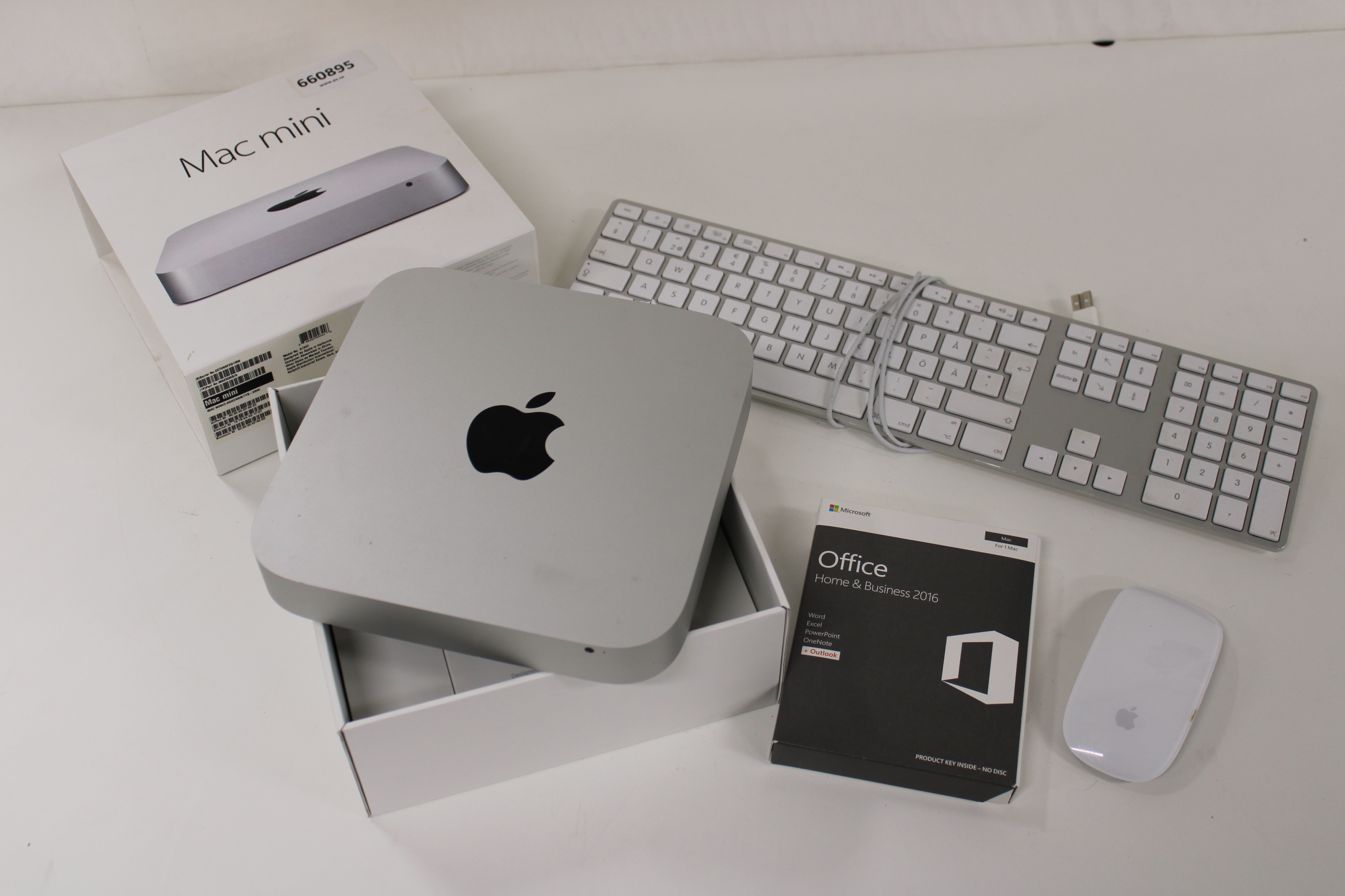 Computer - Apple Mac Mini & Accessories # 3 - PS Auction