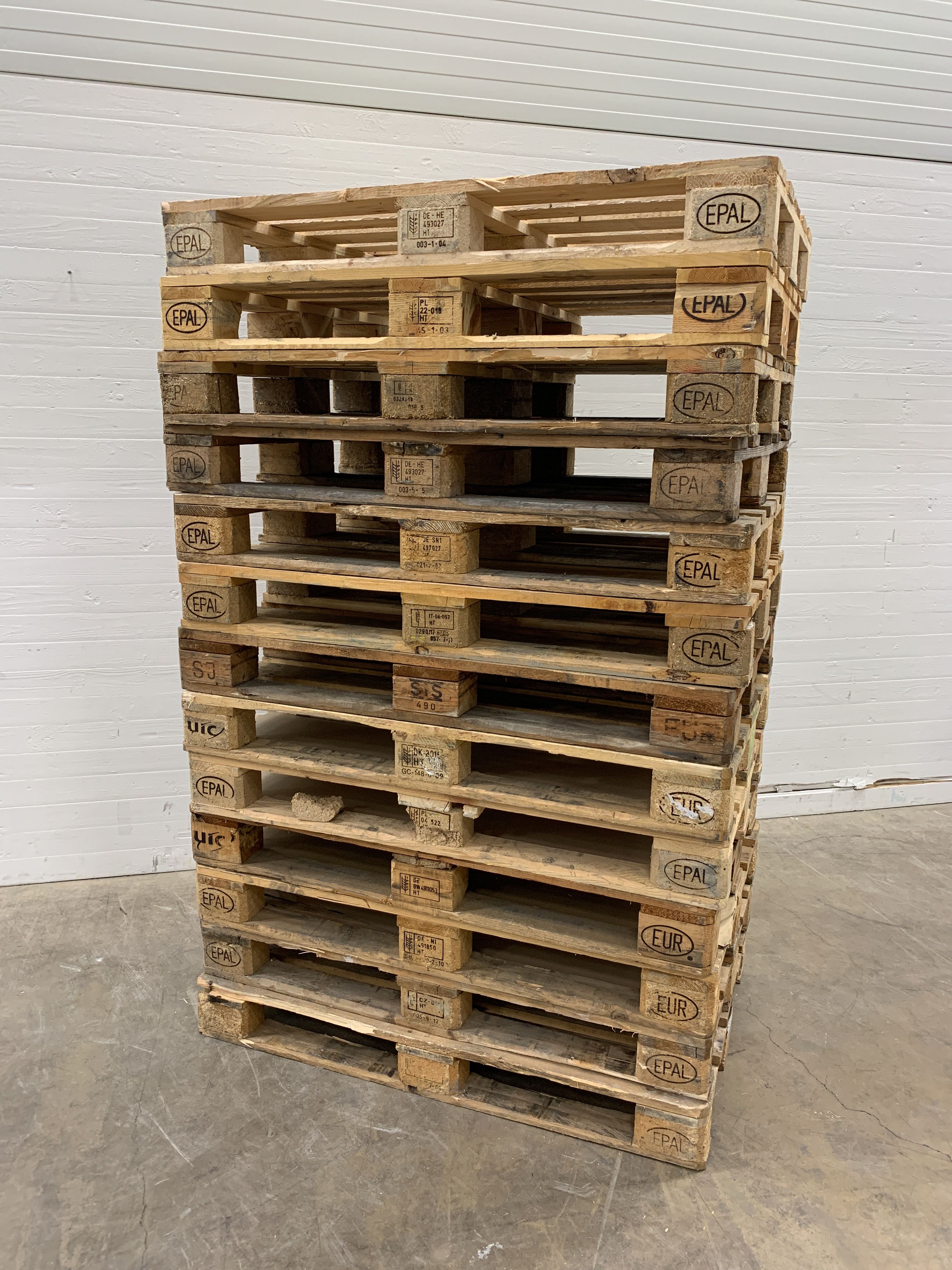 13 EU pallets in varying condition PS Auction We value the future