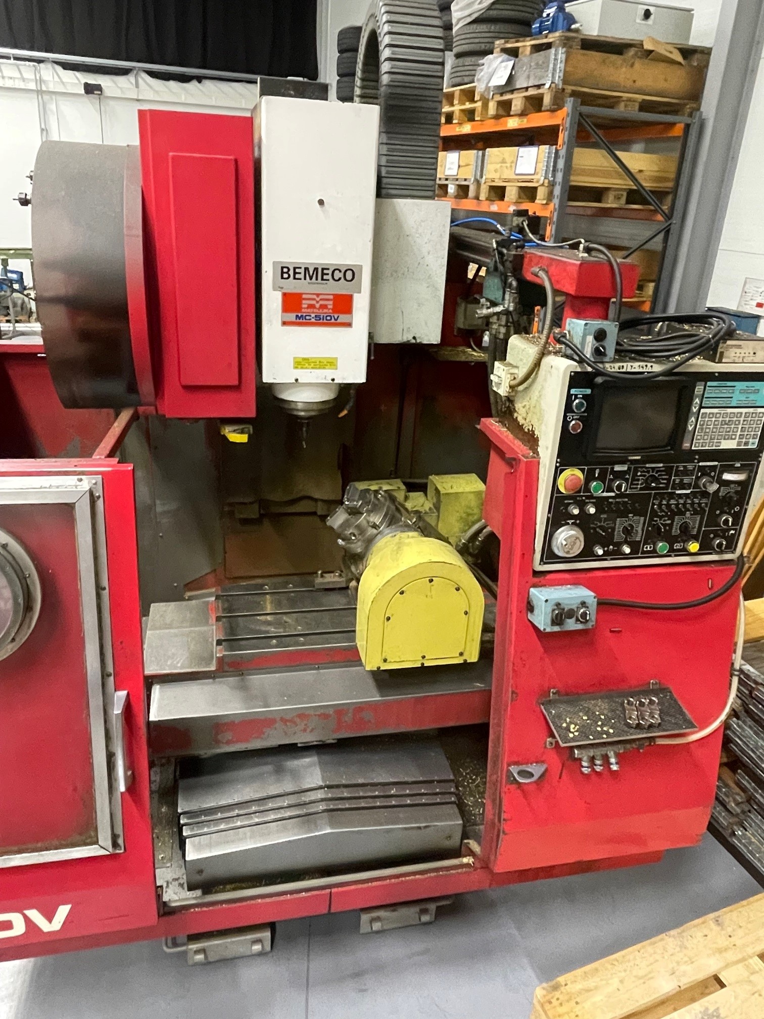 Multi-operation machine Matsuura MC-510V, 1990 - PS Auction