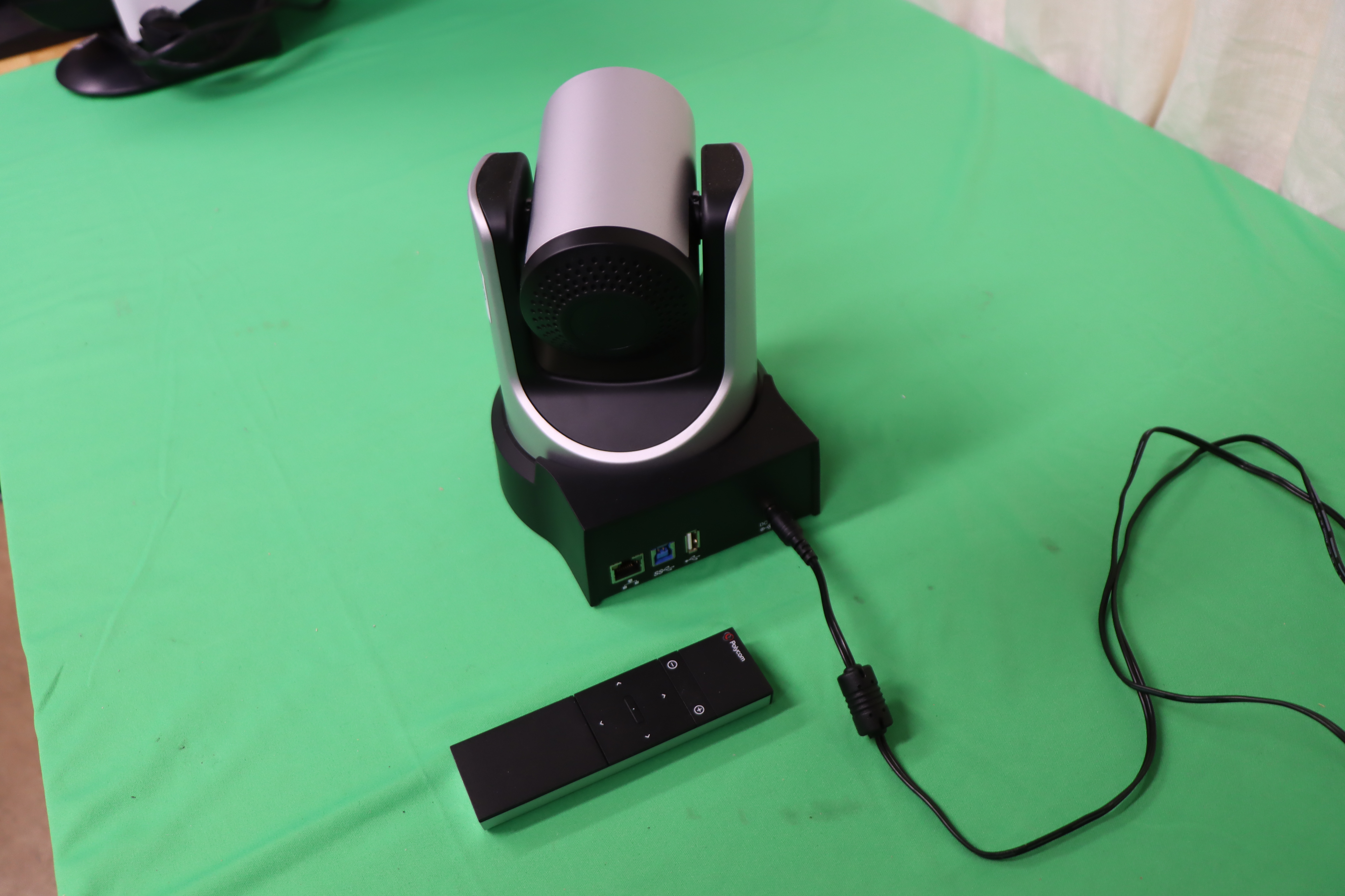Polycom EagleEye IV USB ビデオ会議カメラ Amazon.com: Polycom EagleEye IV USB 12x PTZ Camera - 7230-60896