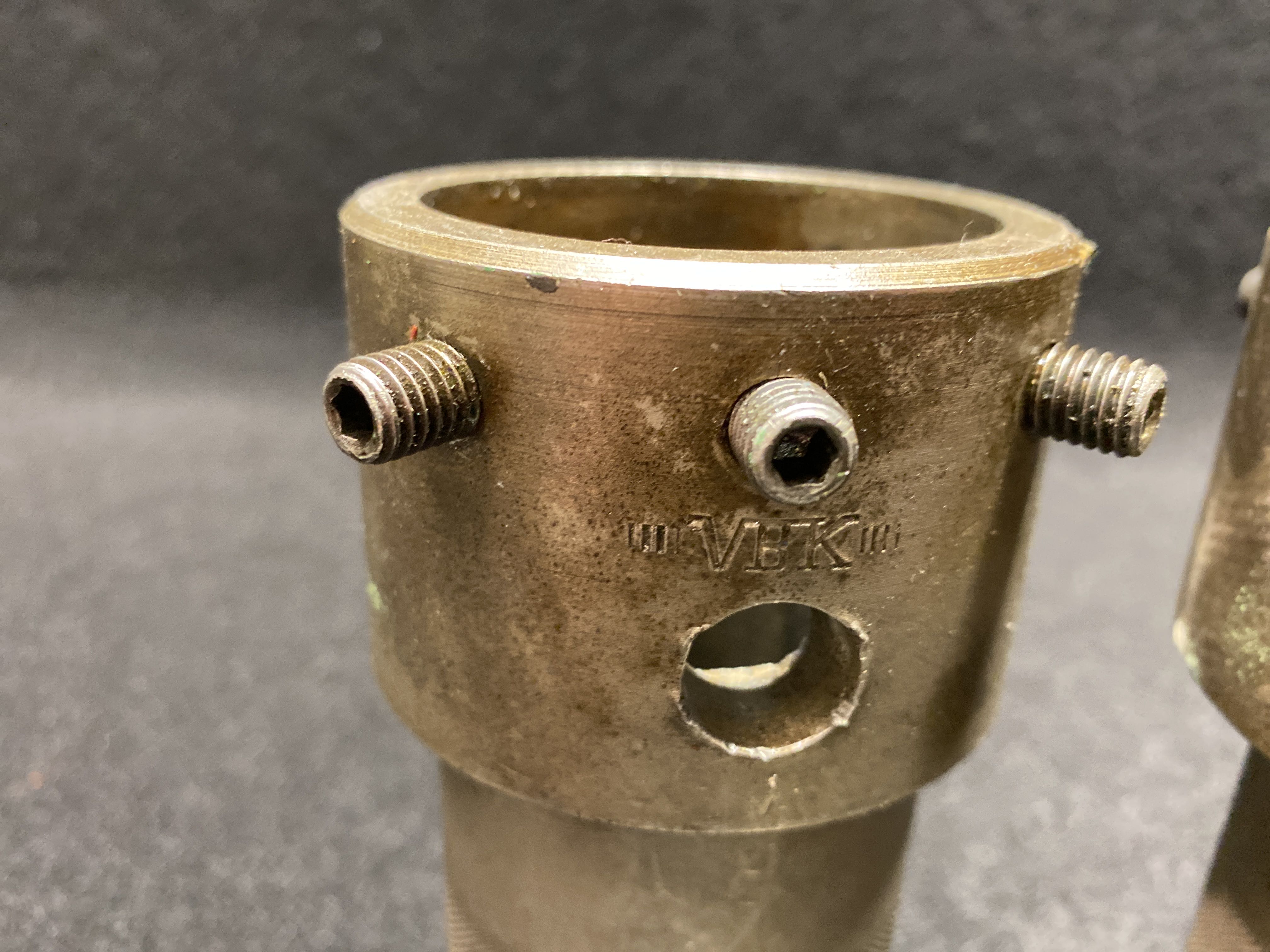 Floating thread chuck VBK - PS Auction - We value the future - Largest ...