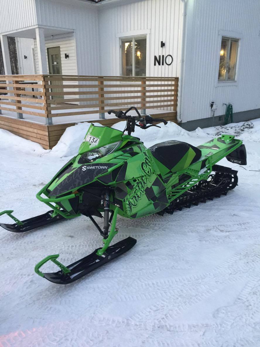 Snowmobile Arctic Cat Hardcore 153 