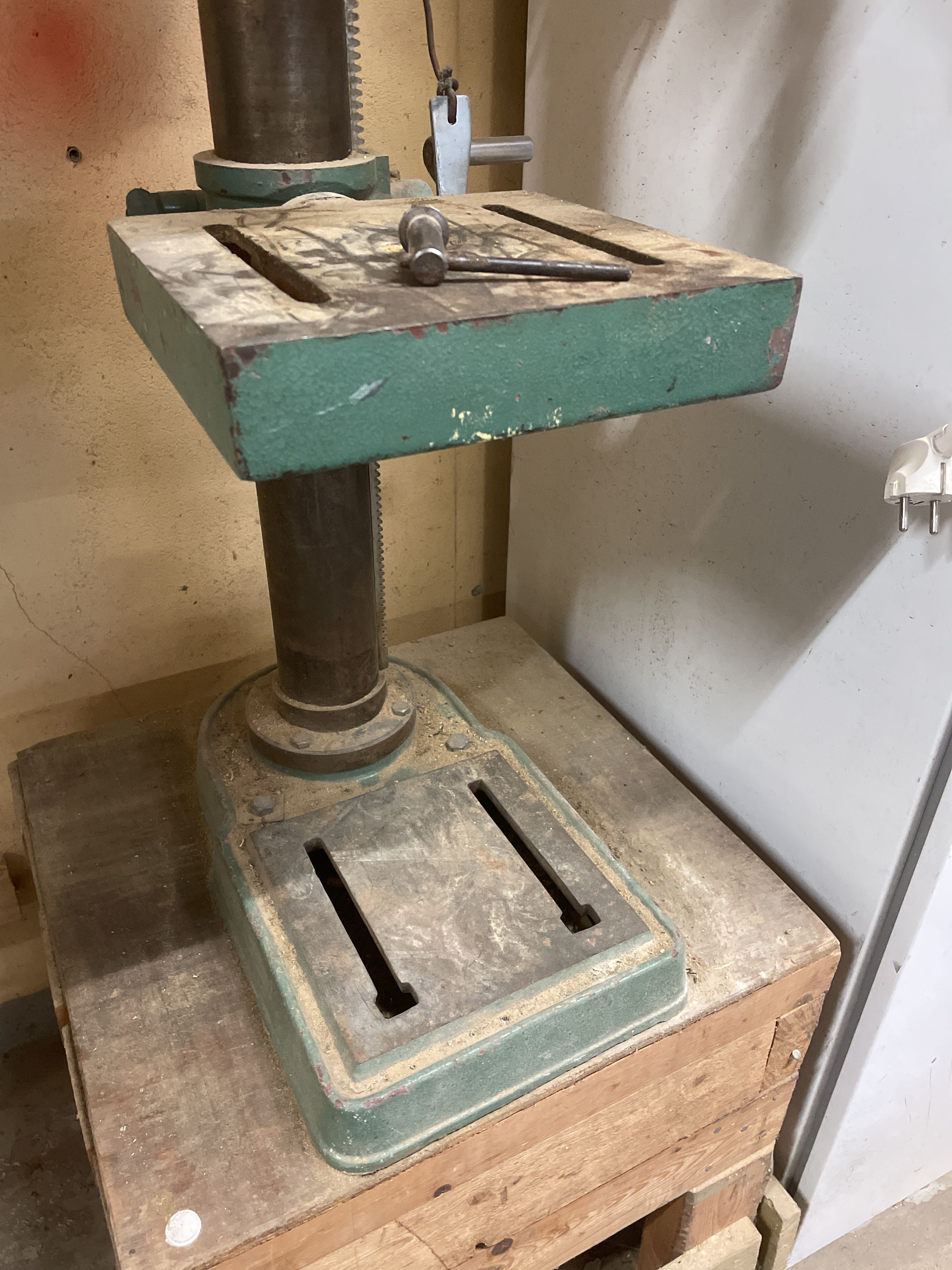 Column drilling machine Trade King Mark KSD-340 - PS Auction - We