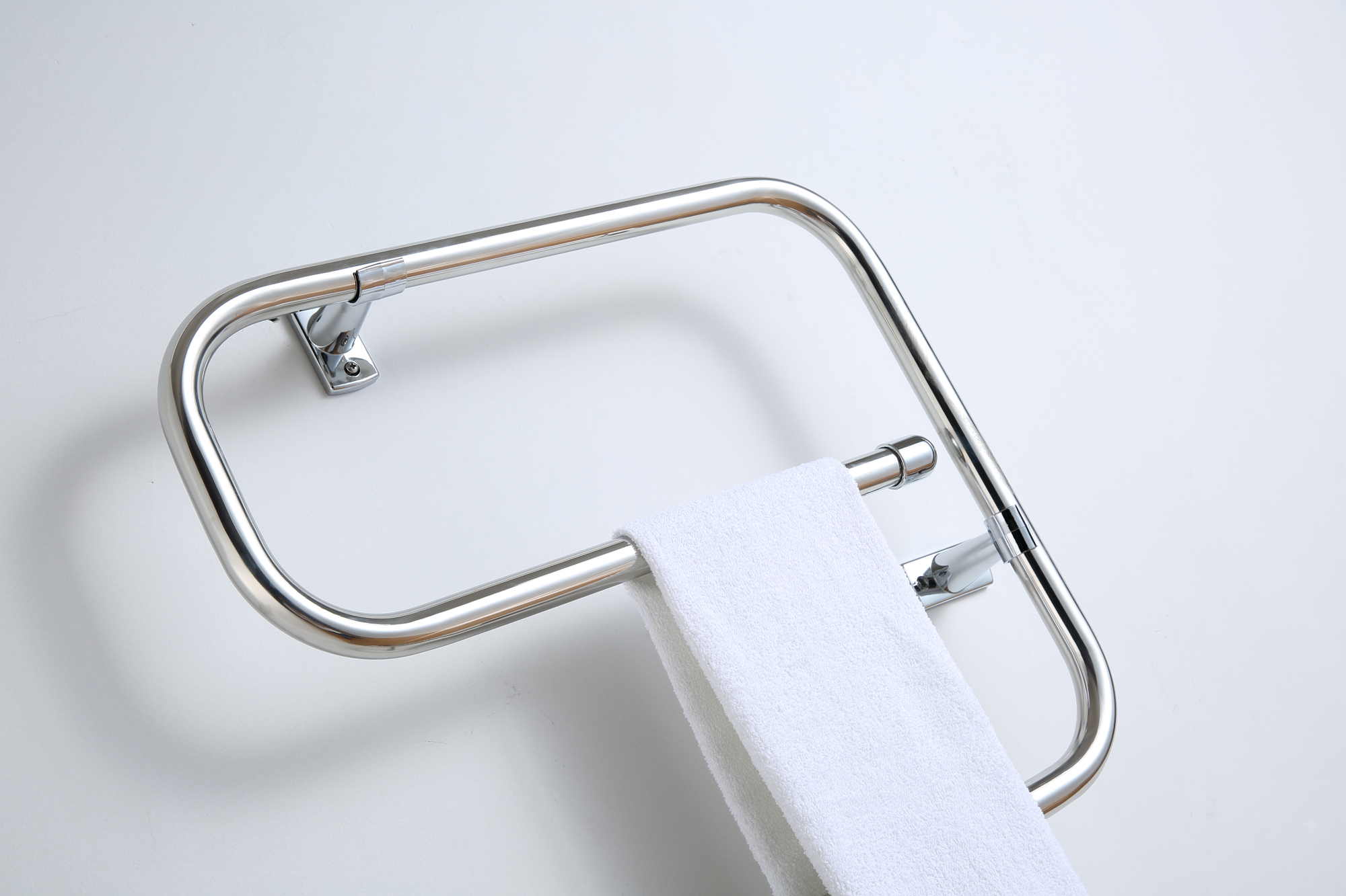 Brage chrome Towel dryer - sw1628 / chrome - PS Auction - We value the ...