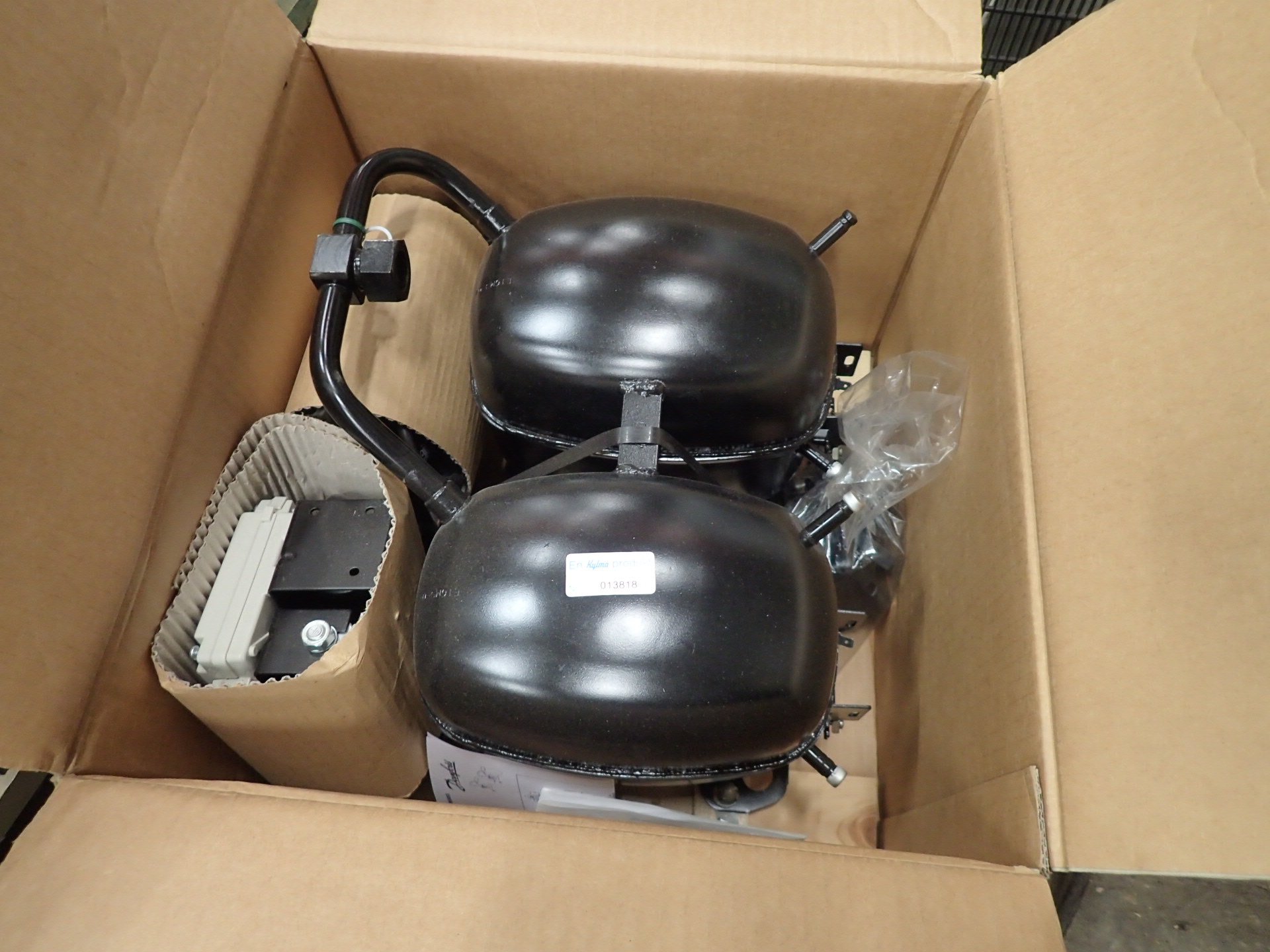 Sc21 Compressor NY Danfoss Twin refrigerant compressor SC21 / 21CL - PS Auction - We ...