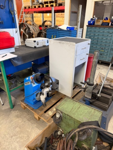 1352258-1 Mega Point Blue Line Drill Grinding Machine