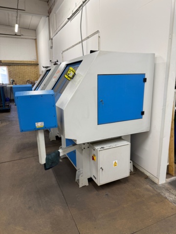 1352268-2 Grinding machine for automatic grinding of circular saws
