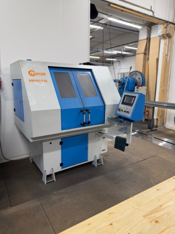 1352268-3 Grinding machine for automatic grinding of circular saws