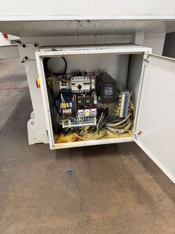 1352268-15 Grinding machine for automatic grinding of circular saws