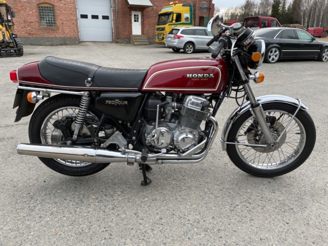 1521023-6 HONDA CB 750 F Super Sport - 1977. Collector's vehicle.