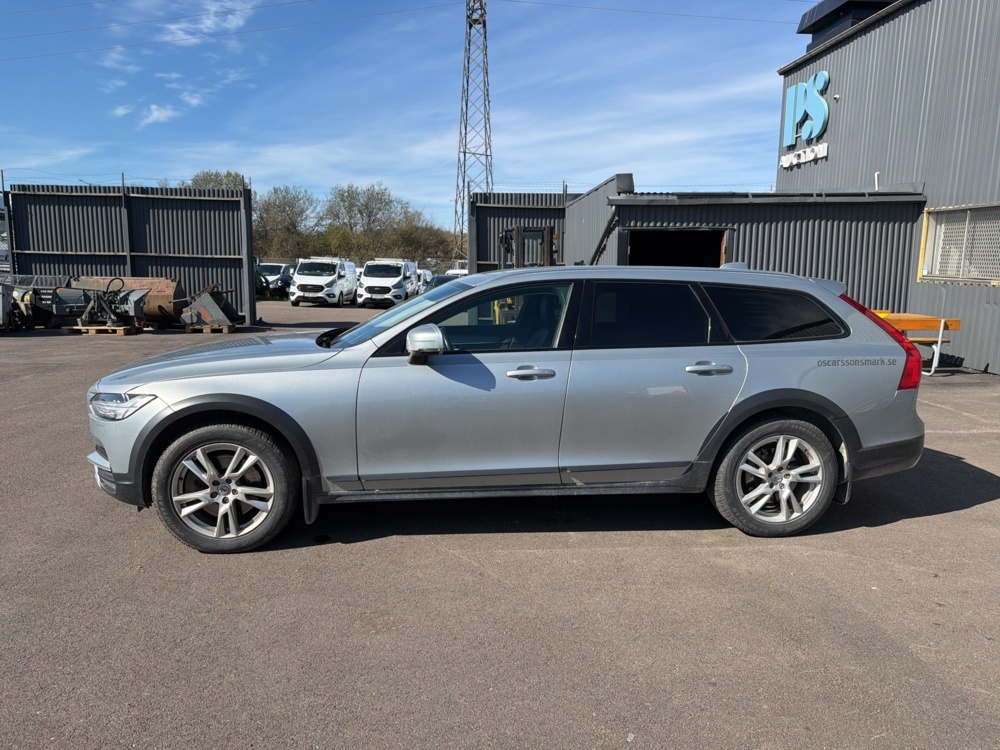 1357525-2 Volvo V90 Cross Country D4 AWD Geartronic, 190hk, -2019