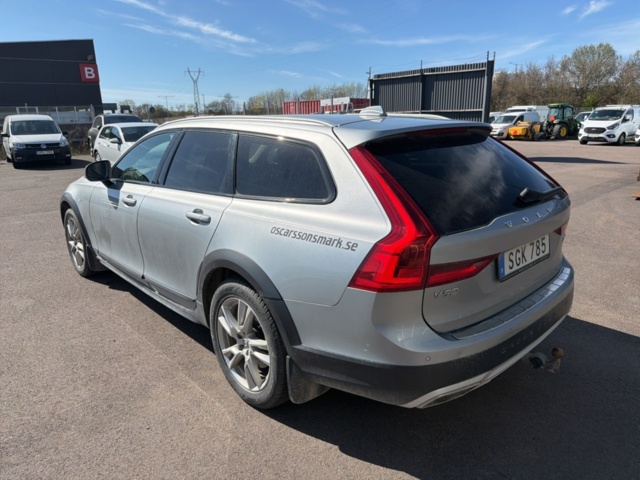 1357525-3 Volvo V90 Cross Country D4 AWD Geartronic, 190hp, -2019