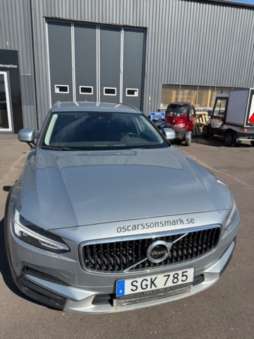 1357525-8 Volvo V90 Cross Country D4 AWD Geartronic, 190hp, -2019