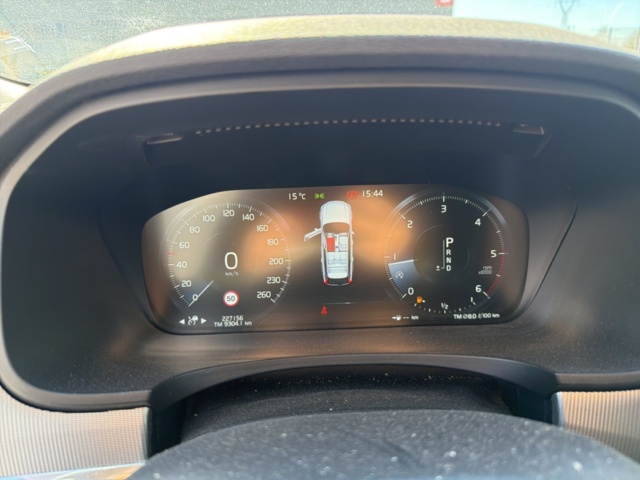 1357525-27 Volvo V90 Cross Country D4 AWD Geartronic, 190hp, -2019