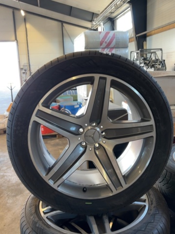 1499587-20 Complete wheels - Nokian Tyres 275/45R21