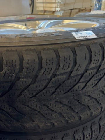 1499588-2 Complete wheels - Nokian Hakkapeliitta R3 SUV