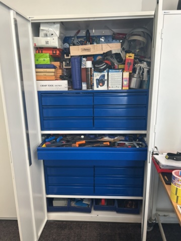 1491466-18 Cabinet with contents