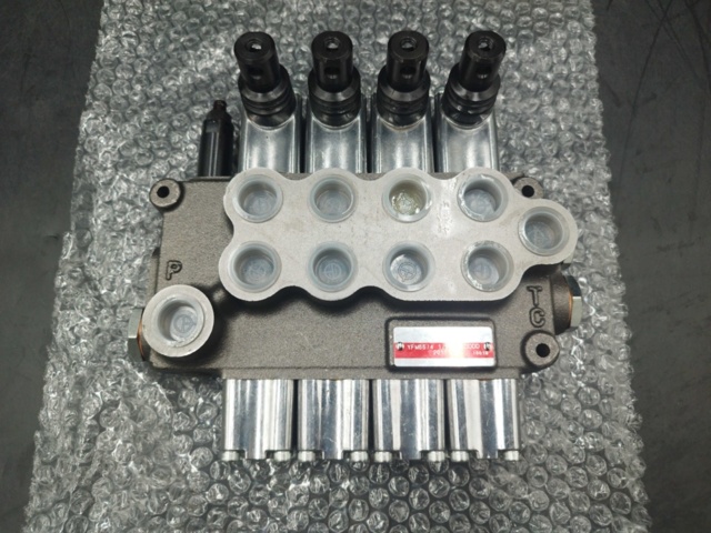 1518625-1 Hydraulic valve 4P - YFM55/4 1/2