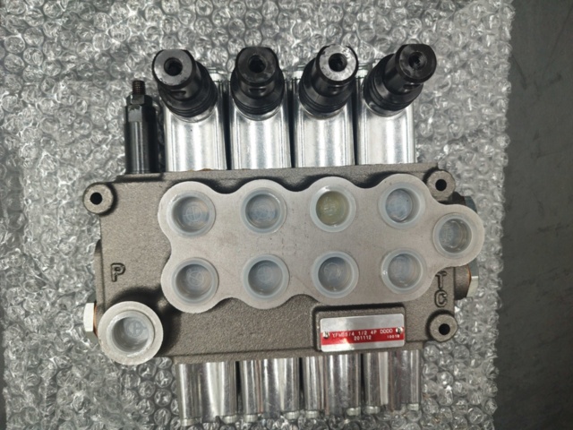 1518625-6 Hydraulic valve 4P - YFM55/4 1/2
