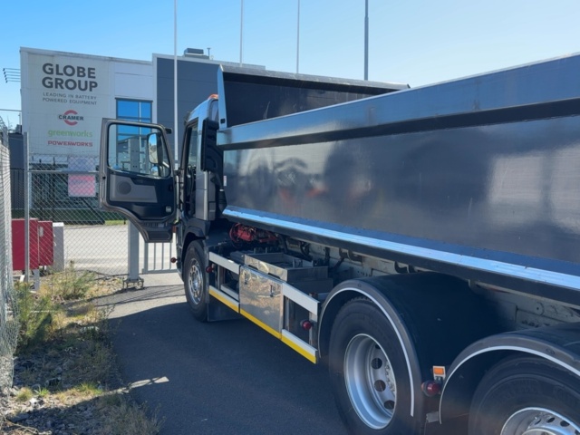 1499608-5 Tippbil - Volvo FM - 2009