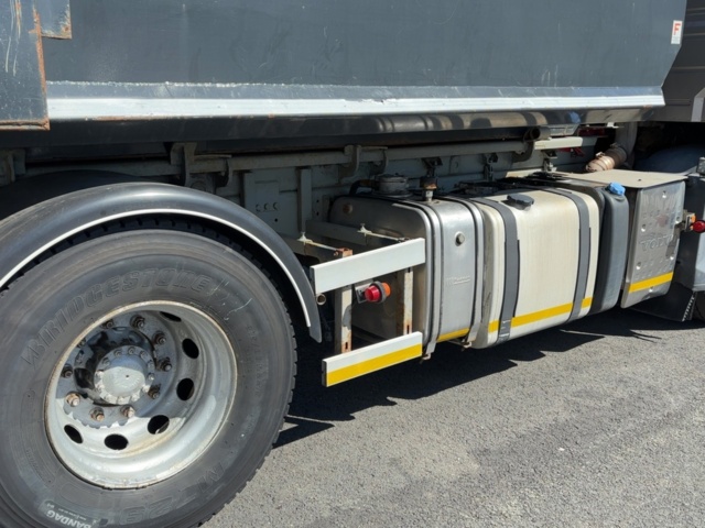 1499608-12 Tippbil - Volvo FM - 2009