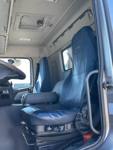 1499608-32 Tippbil - Volvo FM - 2009