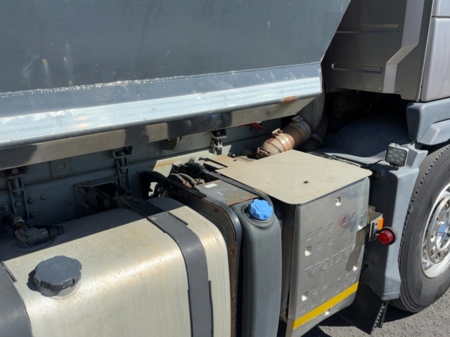 1499608-34 Tippbil - Volvo FM - 2009