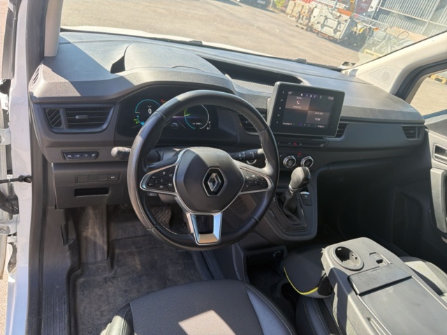 1427775-16 Renault Kangoo E-Tech, 122hk, 2024
