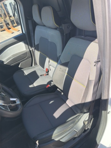 1427774-25 Renault Kangoo E-Tech, 122hk -2024