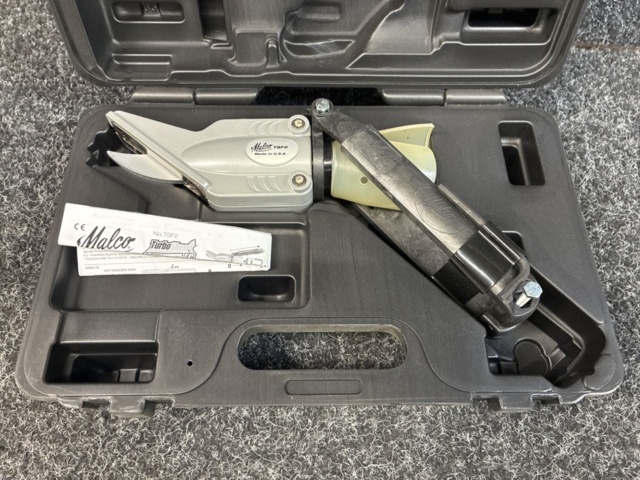 1521228-5 Fibercementkap Malco FSF2