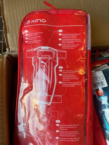 1405771-6 Puma benskydd – 72 par i originalförpackning