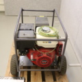 1417012-5 Generator on wheels. Honda engine.