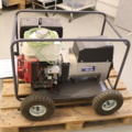 1417012-6 Generator on wheels. Honda engine.