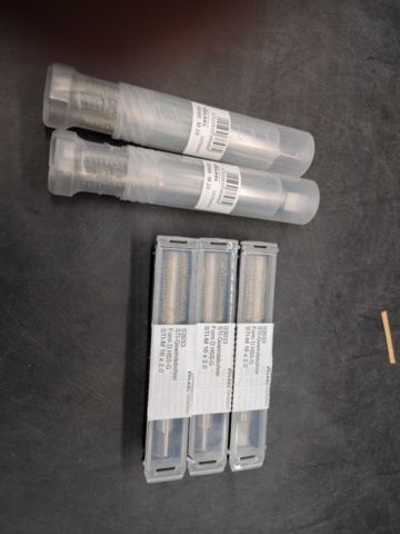 1522144-1 Threaded pins, 5 pcs - Völkel, M16x2.0, M20