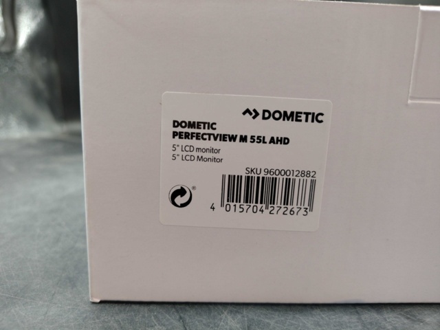 1522155-4 Skärm - Dometic PerfectView M55L AHD, 3 kameraingångar, 5" LCD