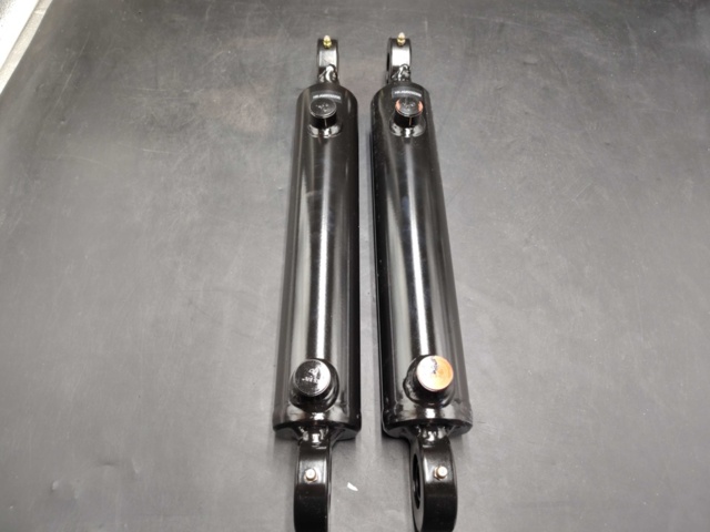 1522164-1 Hydraulic cylinders, 2 pcs - HK-AM5032200