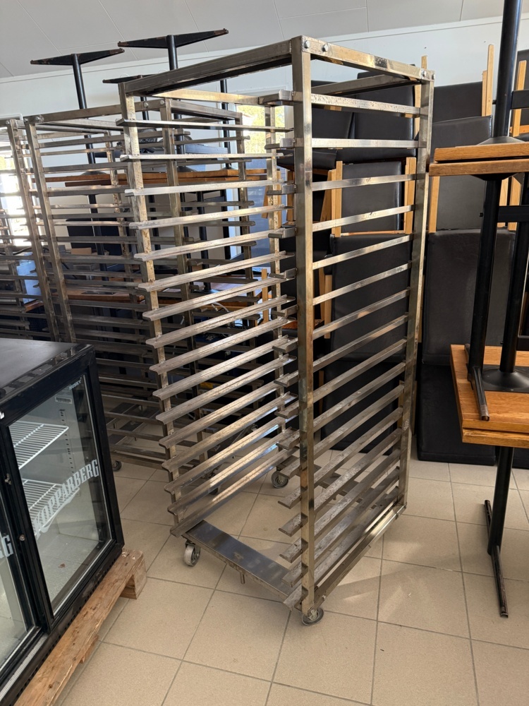 1351794-1 Stainless steel plate trolley for plates 40x60 cm for a total of 36 plates