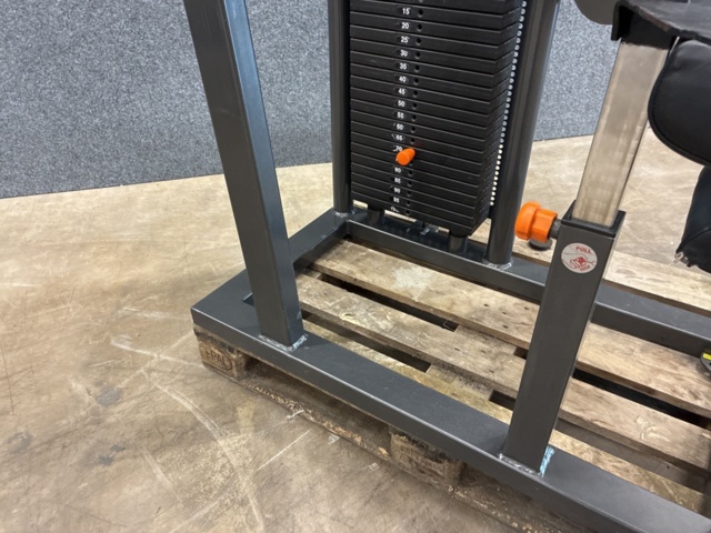 1422588-10 Seated Lat Pull / Vertical Traction Teca 650