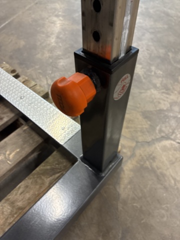 1422588-12 Seated Lat Pull / Vertical Traction Teca 650