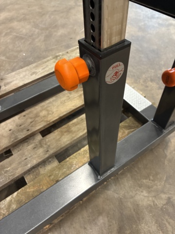 1422588-11 Seated Lat Pull / Vertical Traction Teca 650