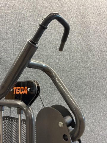 1422588-20 Seated Lat Pull / Vertical Traction Teca 650