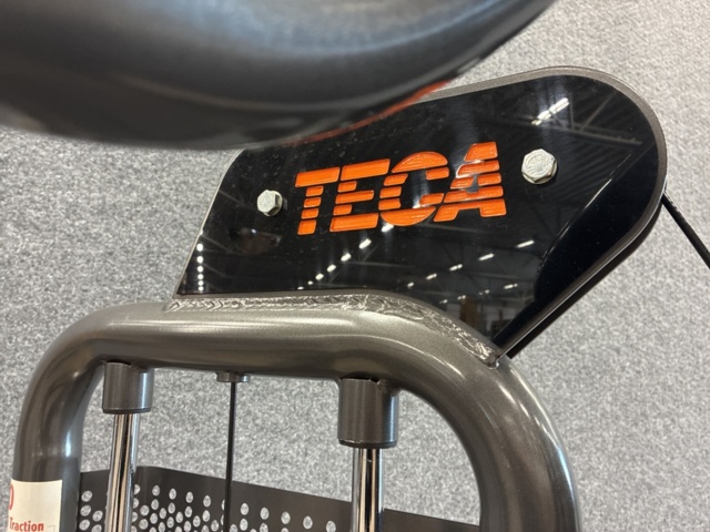 1422588-21 Seated Lat Pull / Vertical Traction Teca 650