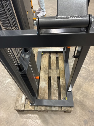 1422588-25 Seated Lat Pull / Vertical Traction Teca 650