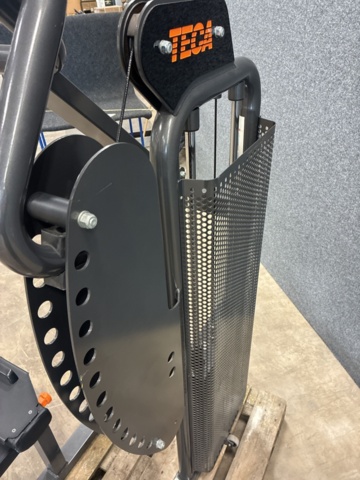 1422588-27 Seated Lat Pull / Vertical Traction Teca 650